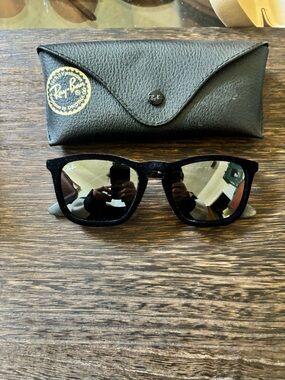 Ray-Ban Black Velvet Sunglasses with Mirrored Lenses